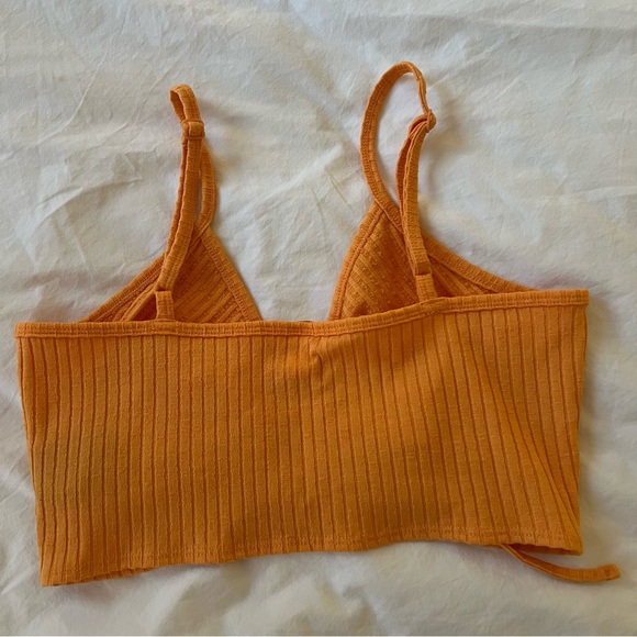 H&M crop top - Picture 3 of 5